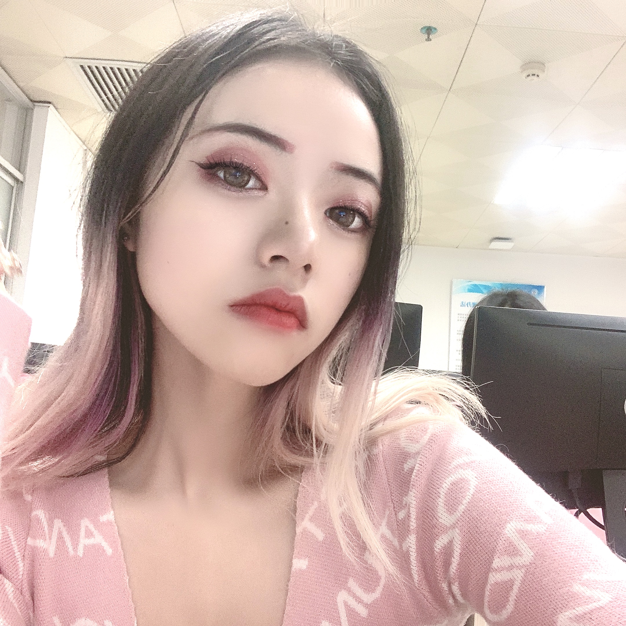 谢思佳
